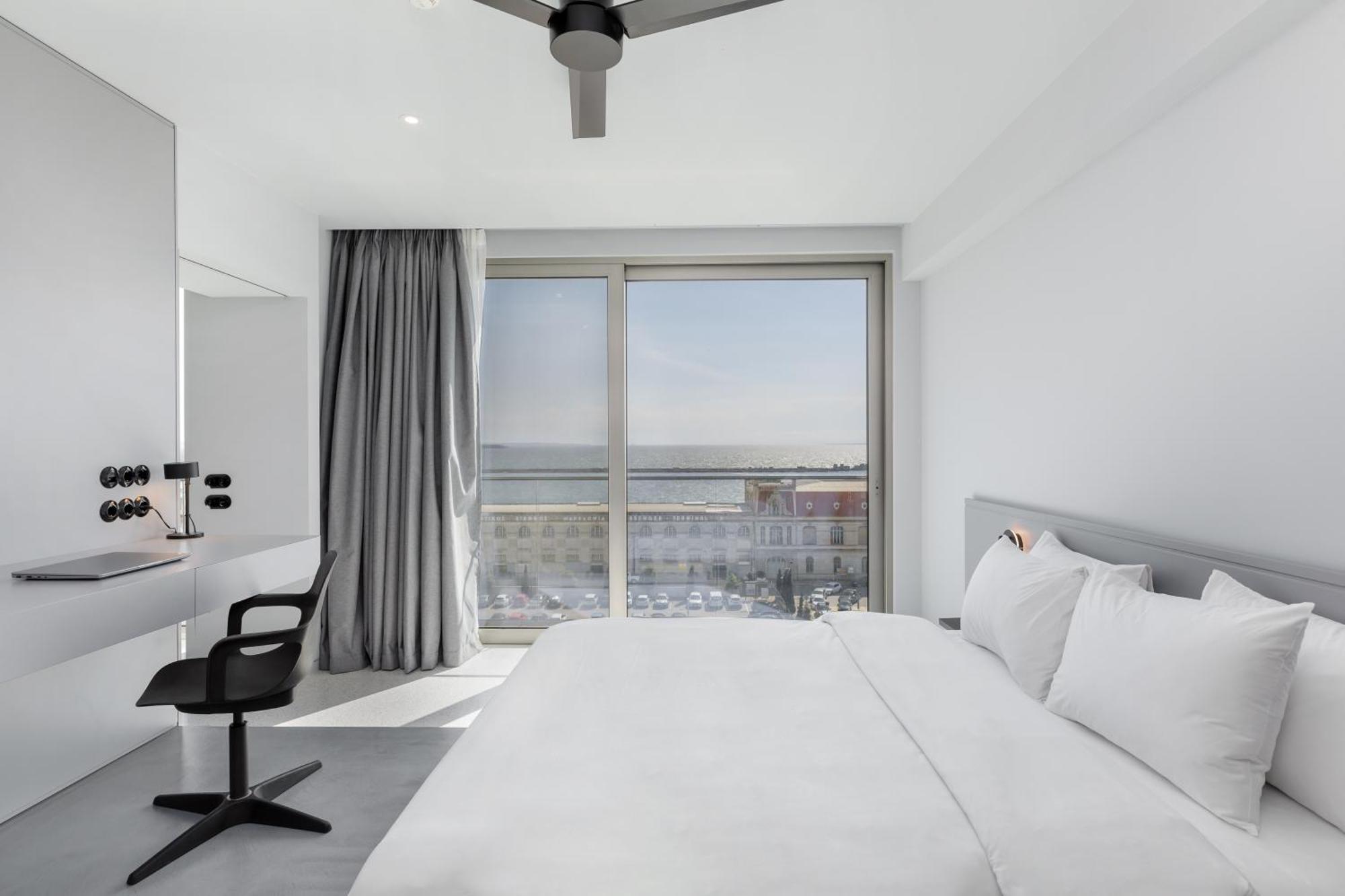 Nero Luxury Suites By Zennova Thessaloníki Luaran gambar